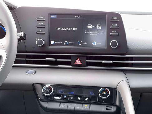 New 2026 Hyundai Elantra Sport FWD image 38