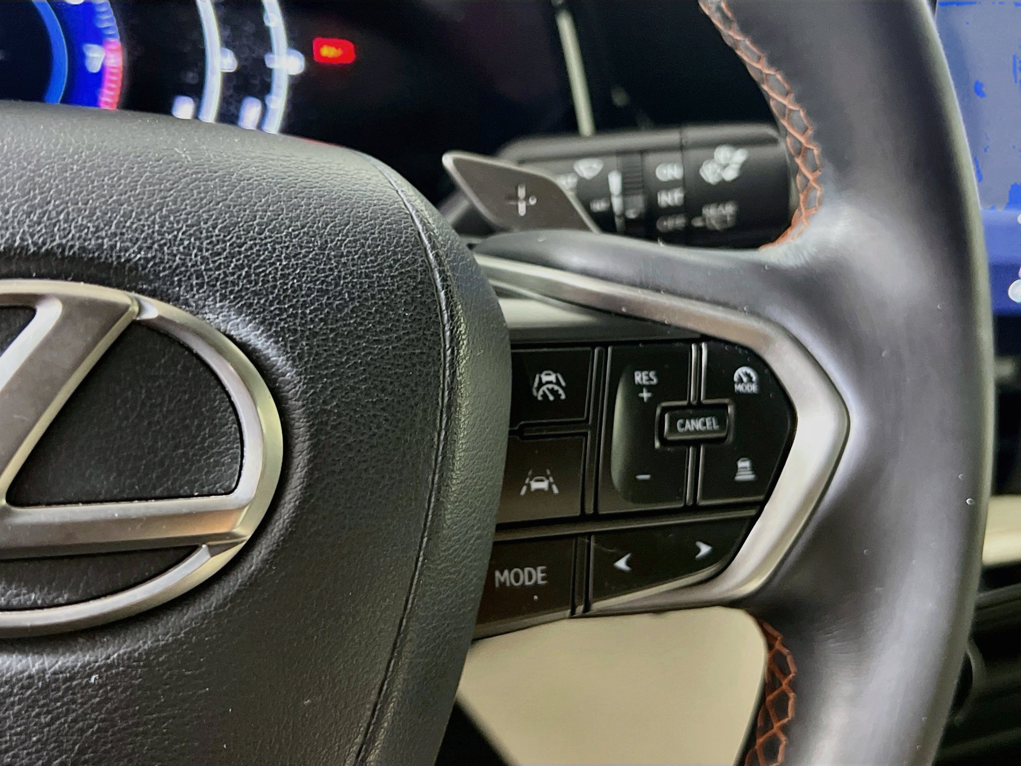 Used 2024 Lexus NX 250 FWD w/ Towing Package (2000 Lbs) image 20
