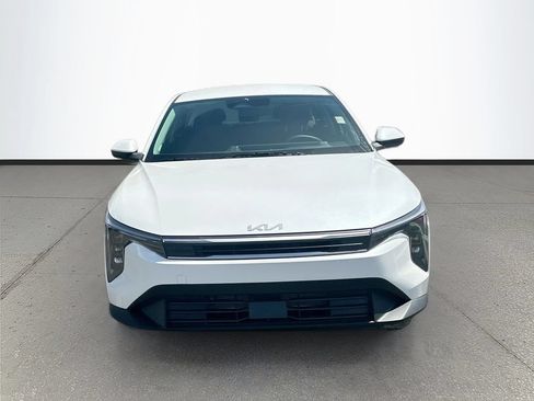New 2026 Kia K4 FWD image 2