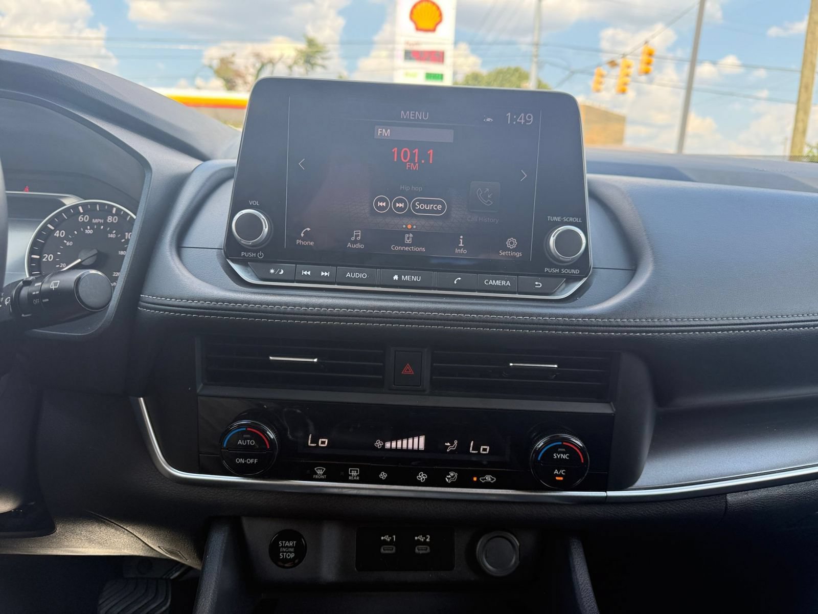 Used 2025 Nissan Rogue SV AWD/4WD image 16