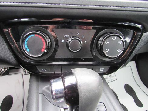 Used 2019 Honda HR-V Sport image 18