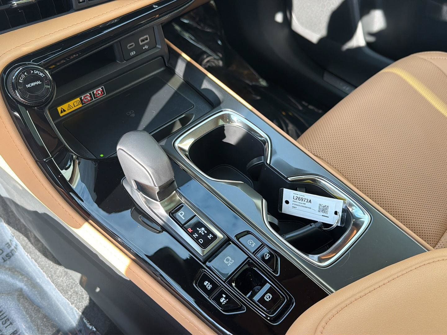 Certified 2025 Lexus NX 350 AWD w/ Accessory Package (2T) image 28