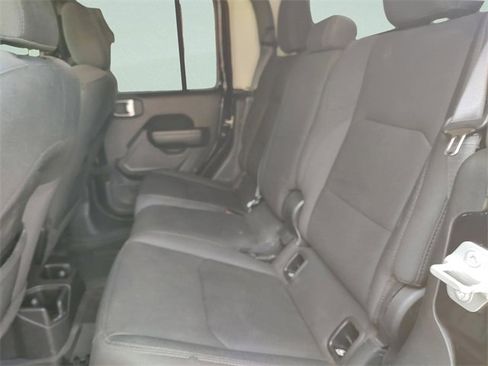 Certified 2022 Jeep Gladiator Sport image 16