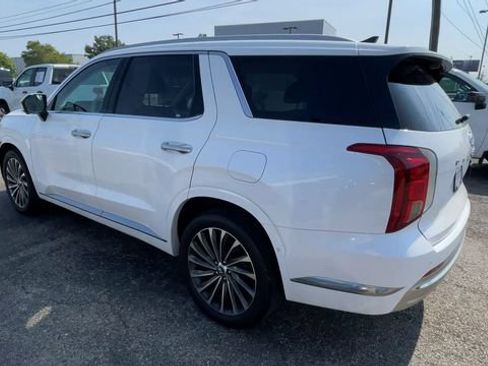 Used 2023 Hyundai Palisade Calligraphy w/ Cargo Package AWD/4WD image 8