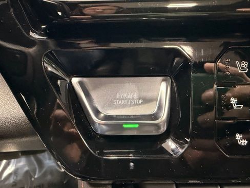 Used 2025 GMC Sierra 2500 AT4 w/ AT4 Premium Plus Package image 49