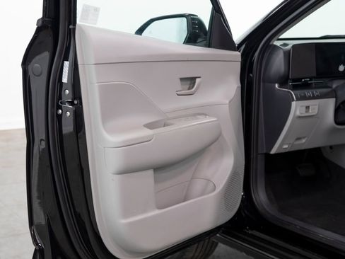 Used 2024 Hyundai Kona SEL FWD image 5