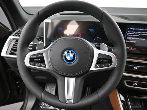New 2026 BMW X5 xDrive50e w/ M Sport Package AWD/4WD image 13