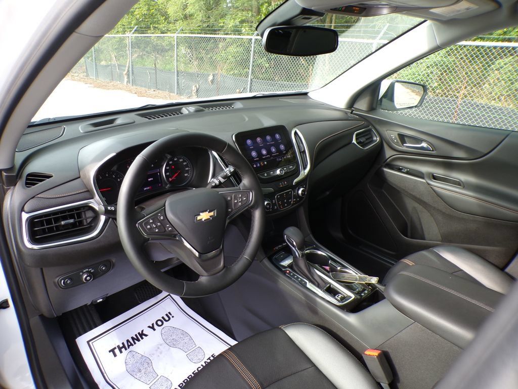 Used 2024 Chevrolet Equinox Premier AWD/4WD image 11