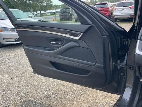 Used 2011 BMW 535i xDrive Sedan AWD/4WD image 24