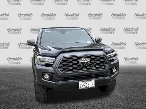 Used 2021 Toyota Tacoma TRD Off-Road image 3