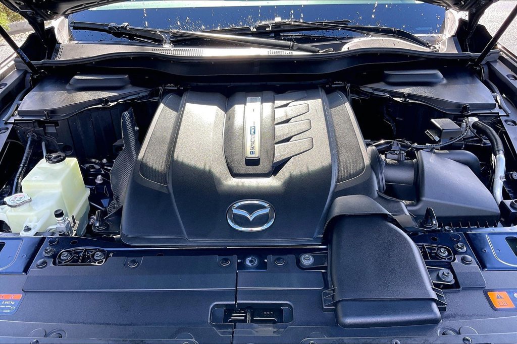 Used 2024 MAZDA CX-90 Plug-In Hybrid w/ Preferred AWD/4WD image 10