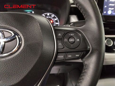 Used 2024 Toyota Corolla SE image 14