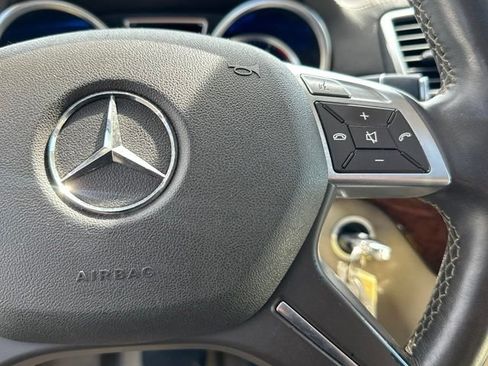 Used 2014 Mercedes-Benz GL 550 4MATIC image 19