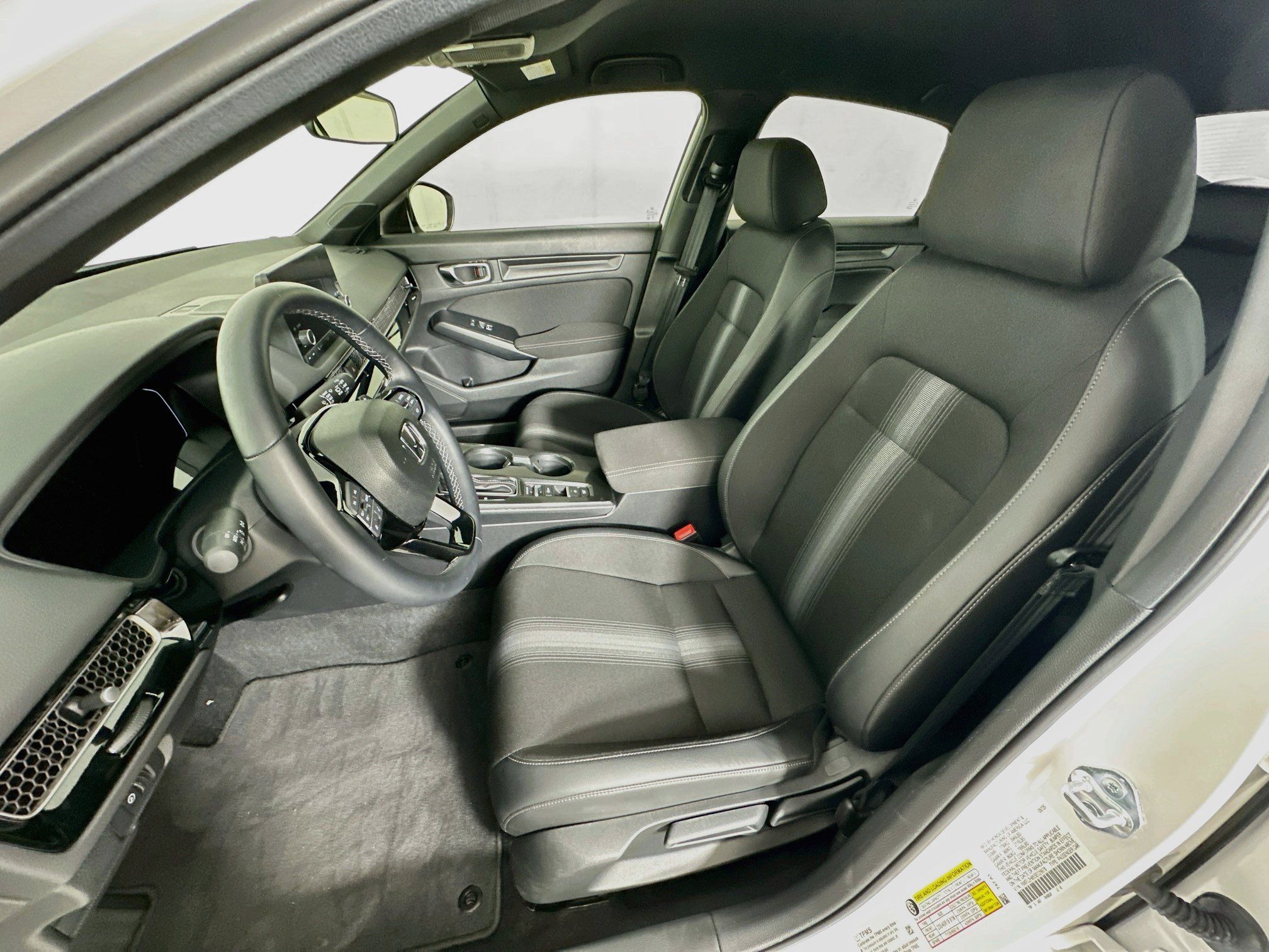 Used 2025 Honda Civic Sport image 13
