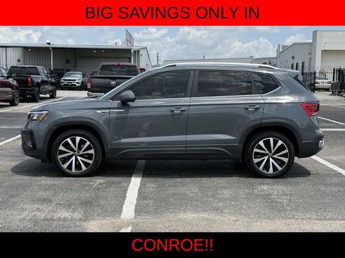 Used 2023 Volkswagen Taos SE FWD image 8