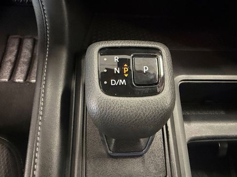 Used 2023 Nissan Pathfinder S FWD image 21