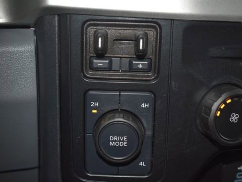 Used 2025 Ford F250 XLT AWD/4WD image 29