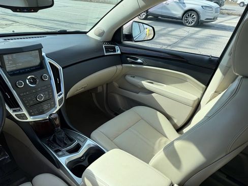 Used 2011 Cadillac SRX Luxury image 13