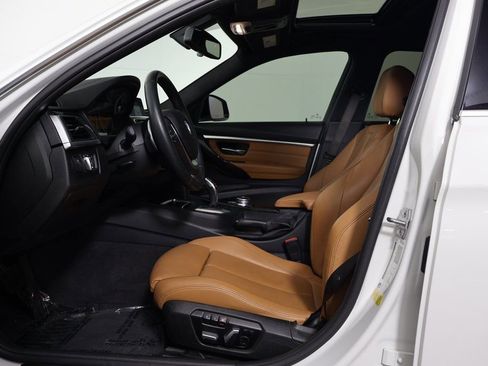 Used 2018 BMW 330i Sedan RWD image 10