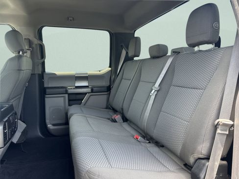 Used 2018 Ford F250 XLT w/ XLT Premium Package AWD/4WD image 15
