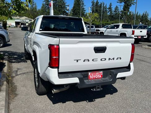 Used 2025 Toyota Tacoma SR5 RWD image 9