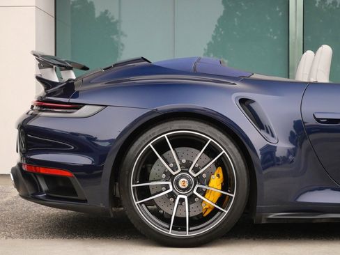 Used 2022 Porsche 911 Turbo S image 8