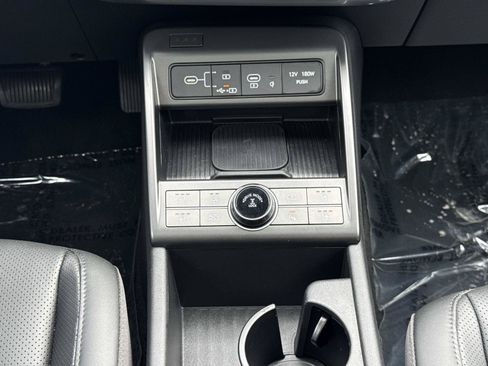 Certified 2024 Hyundai Kona Limited AWD/4WD image 8