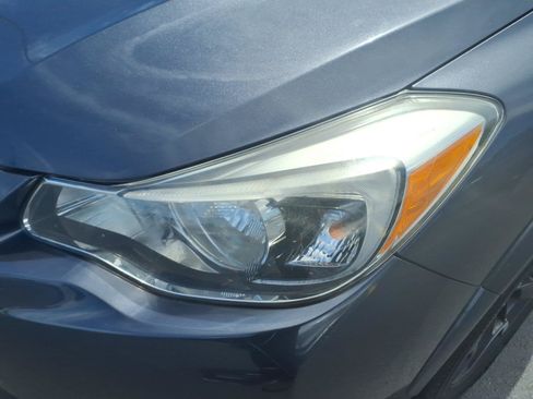 Used 2017 Subaru Crosstrek 2.0i Premium AWD/4WD image 11