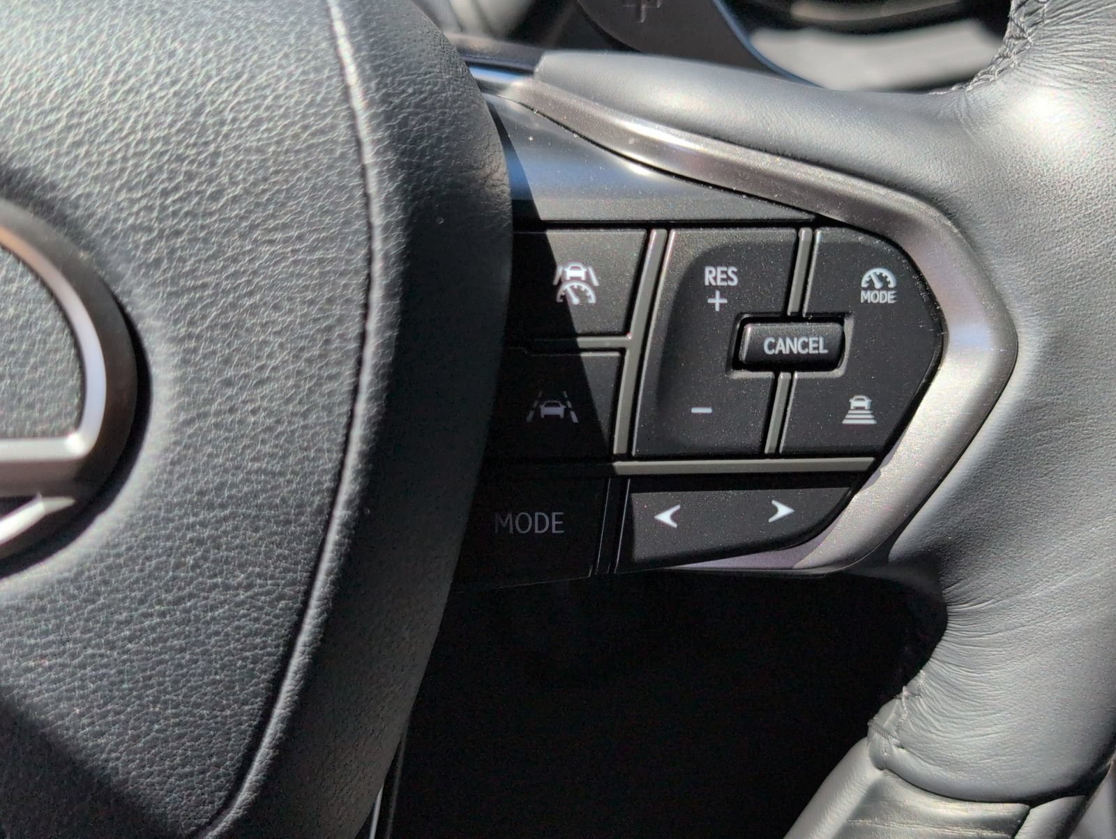 Used 2024 Lexus RX 350 Premium w/ Accessory Package (Z1) FWD image 12