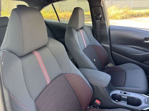 Used 2026 Toyota Corolla SE image 16