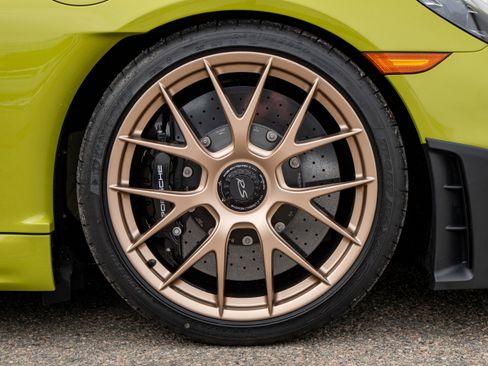 Used 2025 Porsche 718 Cayman GT4 RS image 18