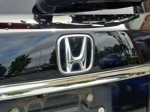 Used 2019 Honda HR-V EX image 7