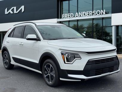 New 2025 Kia Niro EX