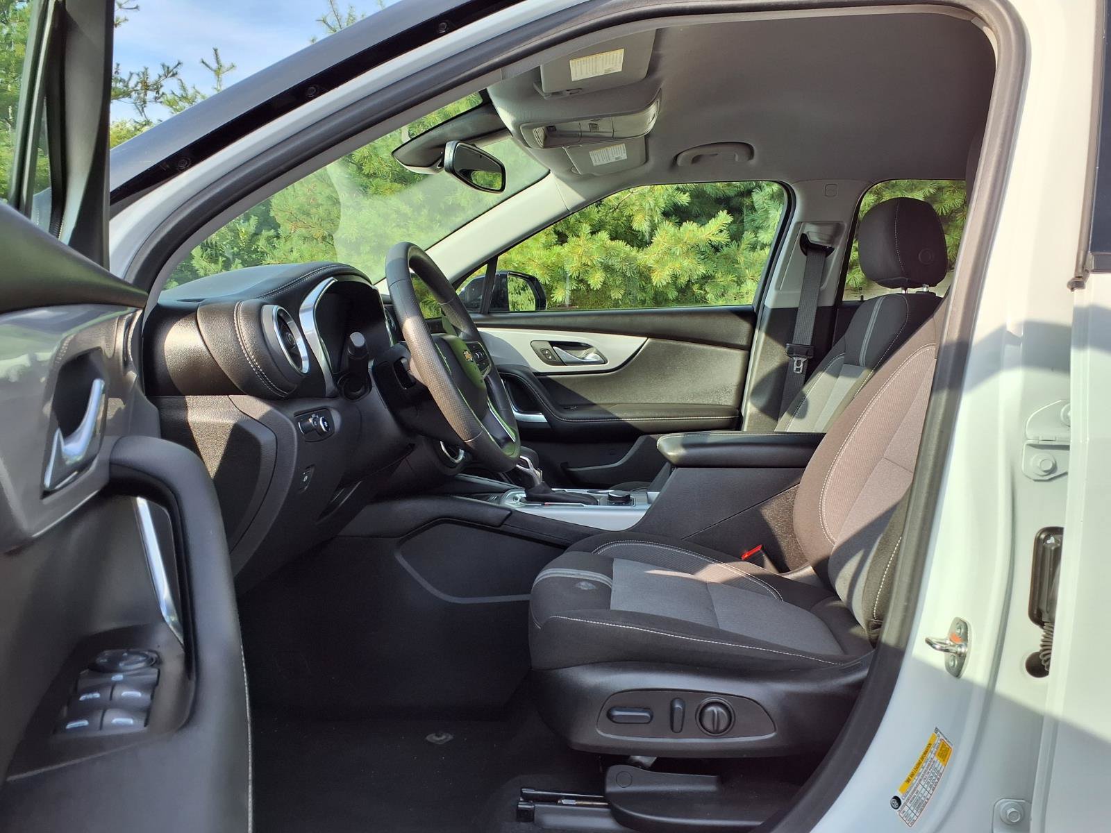 Used 2024 Chevrolet Blazer LT w/ Convenience Package FWD image 21