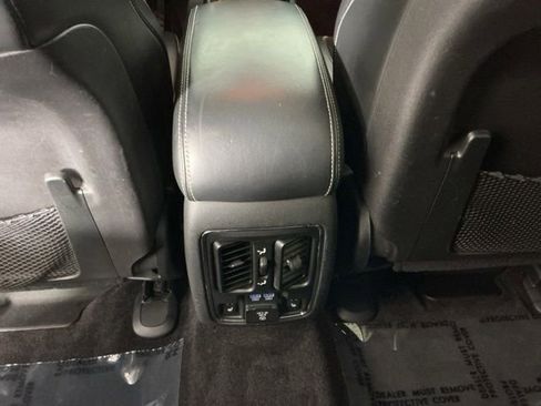 Used 2017 Jeep Grand Cherokee SRT AWD/4WD image 25