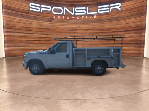 Used 2016 Ford F250 XL w/ Power Equipment Group image 2