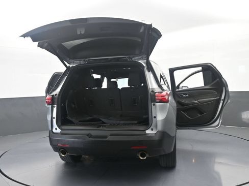 Used 2023 Chevrolet Traverse LT FWD image 66