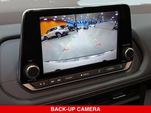 Used 2023 Nissan Rogue SV w/ SV Premium B Package AWD/4WD image 25