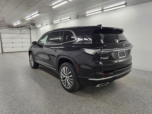 New 2026 Buick Enclave Avenir AWD/4WD image 7