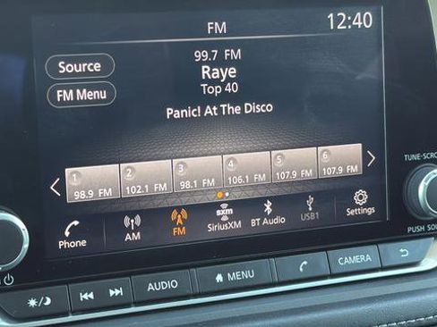 Used 2023 Nissan Rogue SV w/ SV Premium B Package image 36