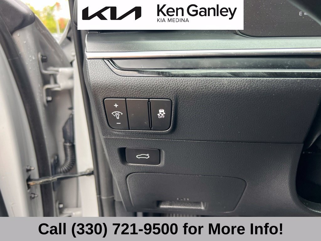 Certified 2025 Kia K5 GT-Line AWD/4WD image 27