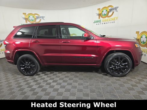 Certified 2020 Jeep Grand Cherokee Altitude AWD/4WD image 9