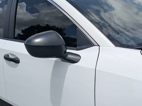Used 2026 Nissan Kicks S FWD image 10