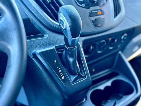 Used 2018 Ford Transit 250 130 Low Roof image 21