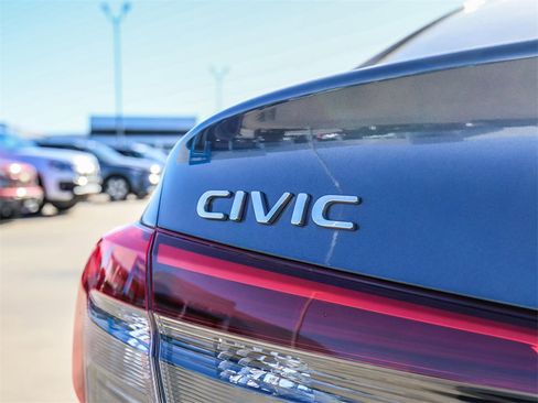 Used 2023 Honda Civic LX image 10