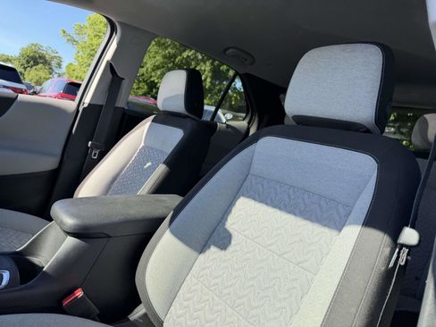 Certified 2024 Chevrolet Equinox LS w/ LS Convenience Package FWD image 9