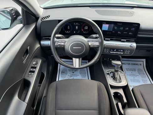 Used 2026 Hyundai Kona SEL Sport AWD/4WD image 12