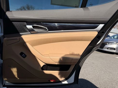 Used 2016 Porsche Panamera Edition image 27