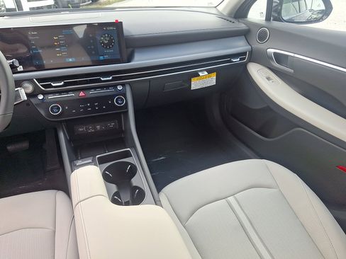 New 2026 Hyundai Sonata SEL image 11