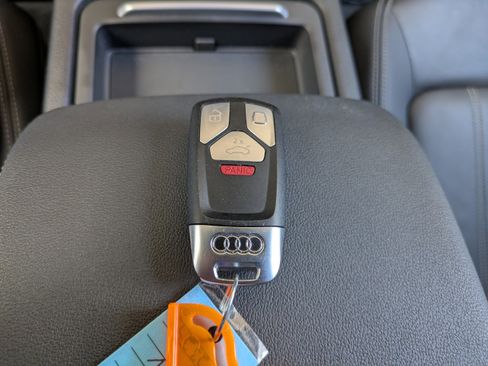 Used 2022 Audi Q5 2.0T Premium image 30